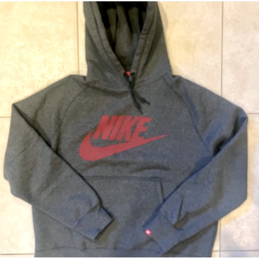 Nike Heavyweight Hoodie with pouch pocket